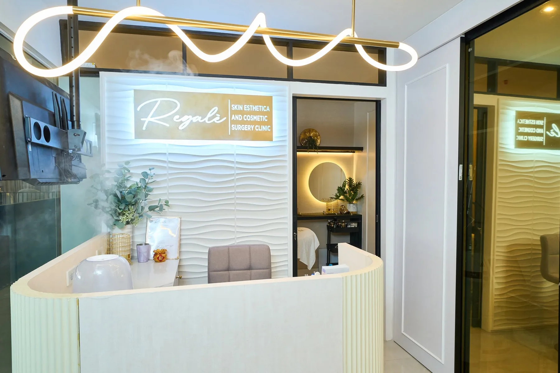 Regalè clinic reception